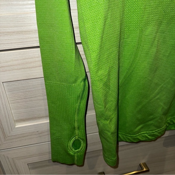 Lululemon Run: Swiftly Tech Long Sleeve
Frond Green 8 - Picture 11 of 14